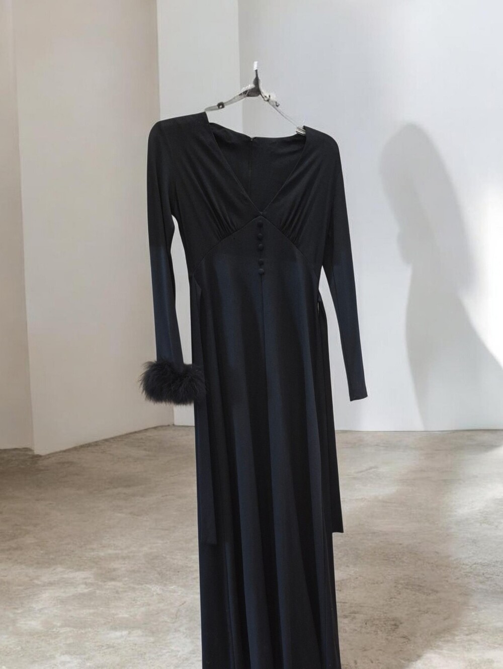 Womans Vintage 70s black maxi dress vneck xsmall